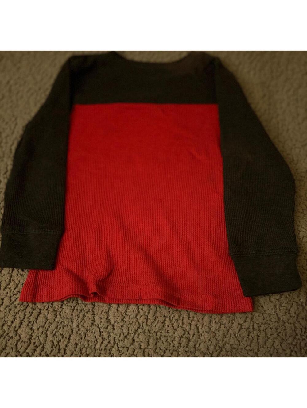 Cat & Jack Red & Black Colorblock Long Sleeve Top - S - 0255